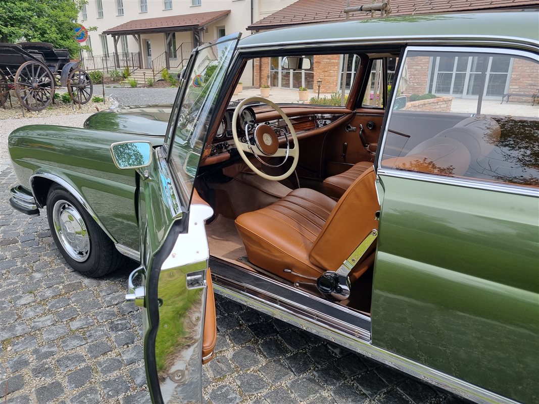 Mercedes-Benz 250 SE – fotka 4