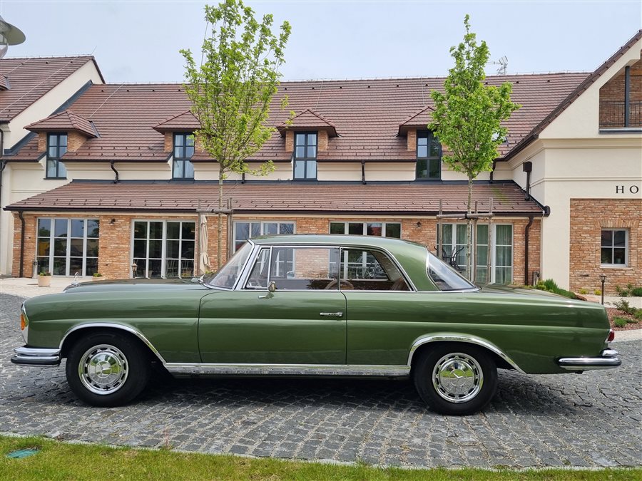 Mercedes-Benz 250 SE (1966)